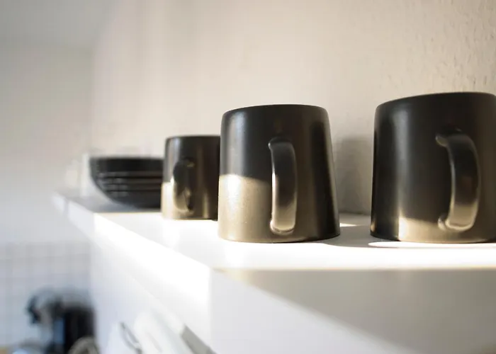 Business In Apartman *